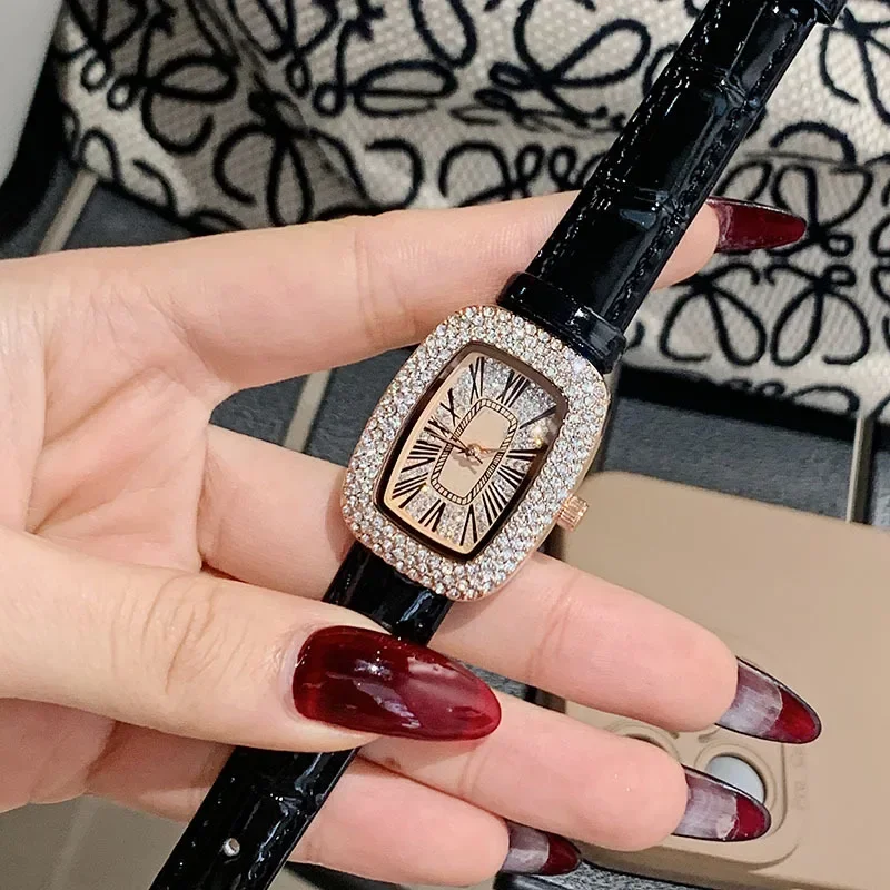 Trendy and fashionable women's - Luxury Watch Leather Strap 리뷰 및 가격